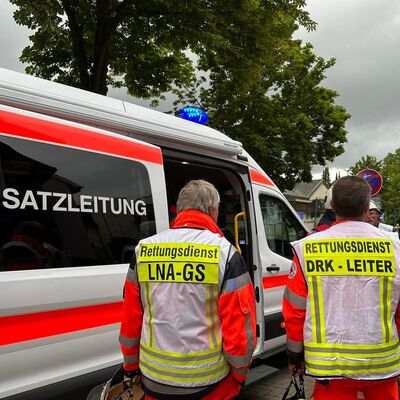 Bild vom LNA mit Weste und Schriftzug